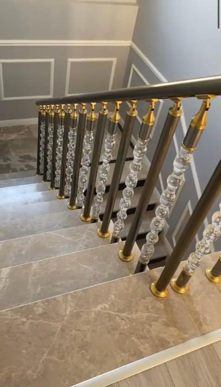 Merdiven pleksi korkuluk 76